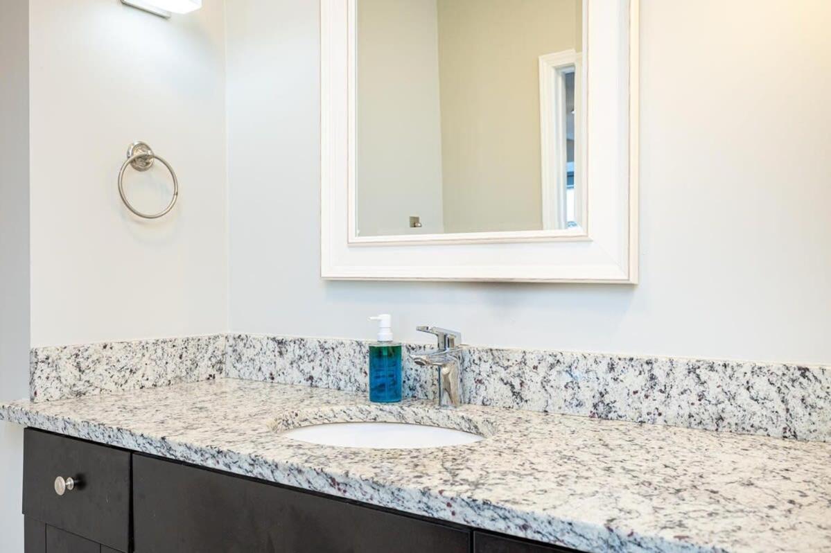 Downtown ! King Bed 24 Concierge! Onsite Parking Lm903 Apartment Atlanta Bagian luar foto