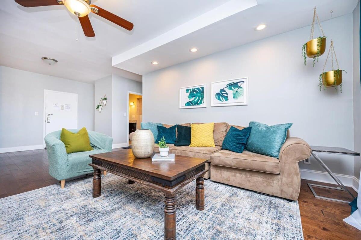 Downtown ! King Bed 24 Concierge! Onsite Parking Lm903 Apartment Atlanta Bagian luar foto