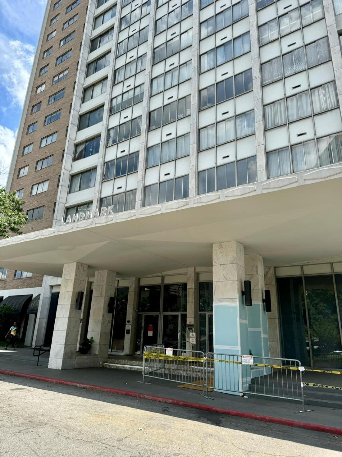 Downtown ! King Bed 24 Concierge! Onsite Parking Lm903 Apartment Atlanta Bagian luar foto